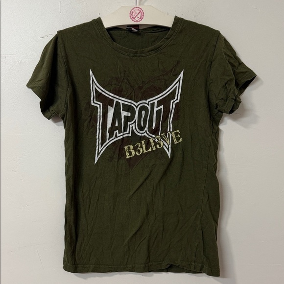 Tapout Green Fitted Short Sleeve T-Shirt Y2K - Picture 1 of 2
